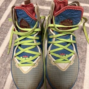 Kids size 4 Nike LeBron 19 tropical Dutch blue lime green basketball shoes